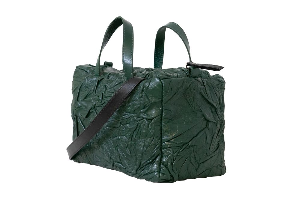 borsa-in-pelle-colore-verde-effetto-stropicciato-di-paola-simeone-brand