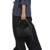 borsa-pelle-nero-invecchiato-trasformabile-manico-a-mano-regolabile