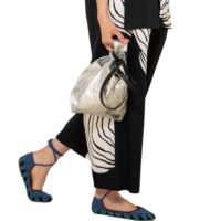mini-bag-colore-argento-estate-2025-paola-simeone