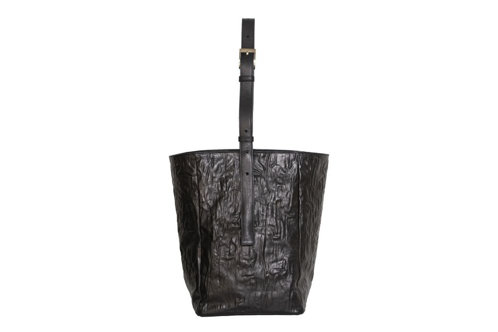 borsa-secchiello-paola-simeone-in-pelle-stropicciata-colore-nero