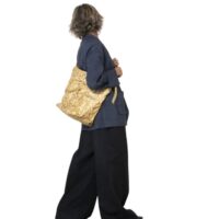 maxi-borsa-a-tracolla-in-pelle-dorata-effetto-stroicciato