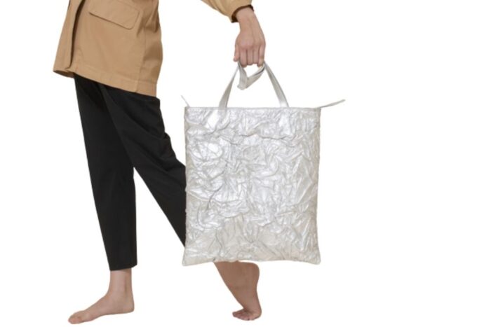 shopping-bag-in-pelle-silver-light