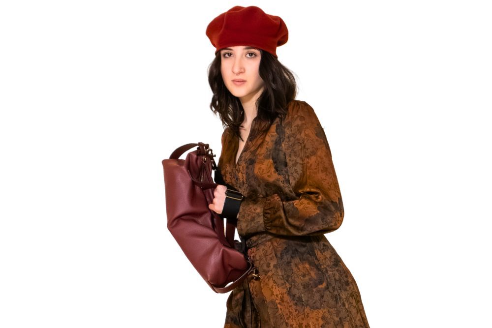 bassotto-borsa-trasformabile-paola-simeone-inverno-2025-colore-bordeaux