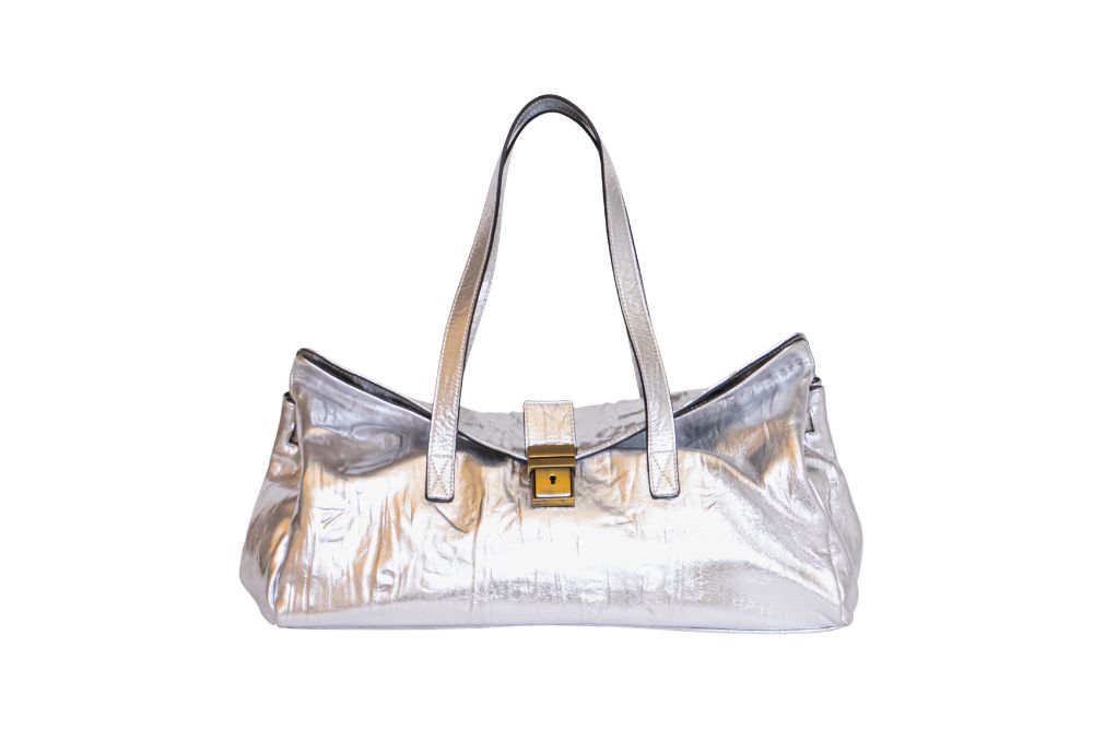 borsa-baguette-argento-pelle-increspata
