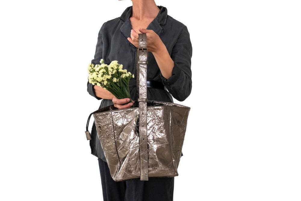 borsa-secchiello-in-pelle-effetto-increspato-colore-canna-fucile