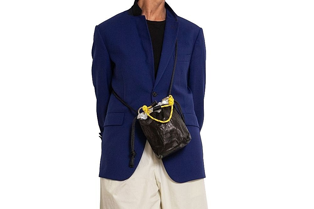borsa-mini-sacchetto-pelle-nera-chiusura-coulisse