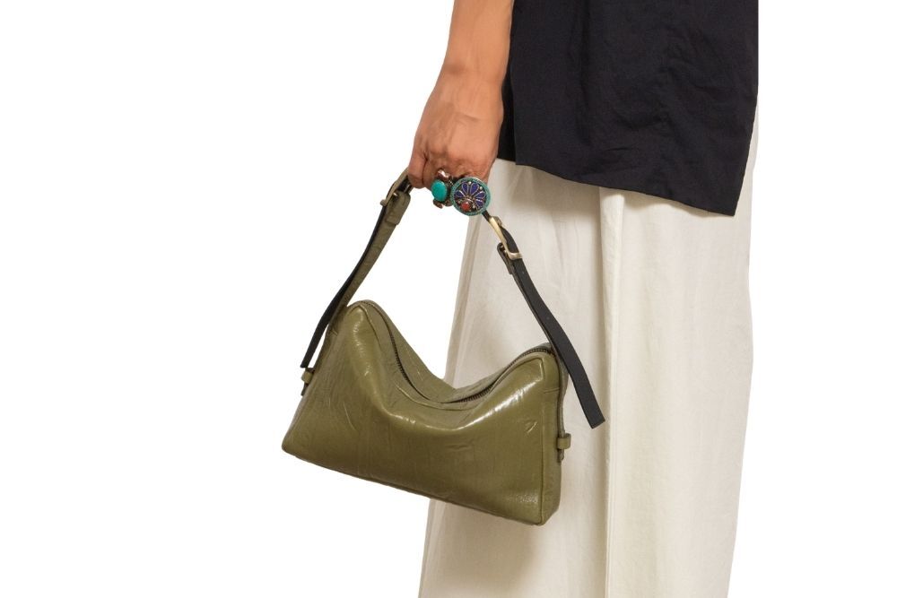 borsa-piccola-tracolla-a-mano-pelle-verde
